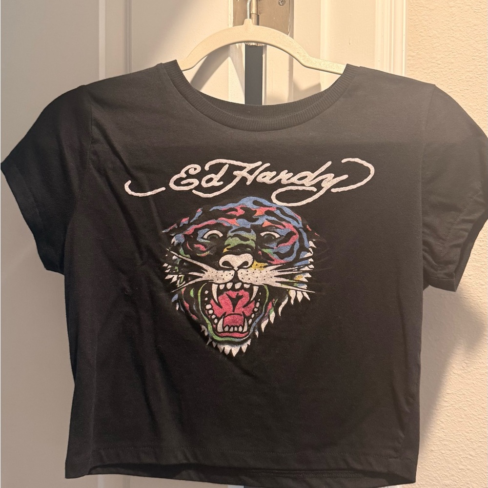 Ed Hardy Black Short Sleeve Crop Tee with Multicolor Tiger Graphic